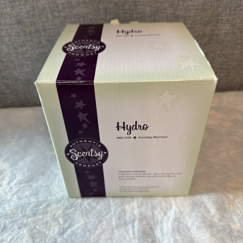 NEW Scentsy HYDRO Mid-Size Wax Warmer Aqua Teal Diamond‎ Embossed MSW-HYDR
